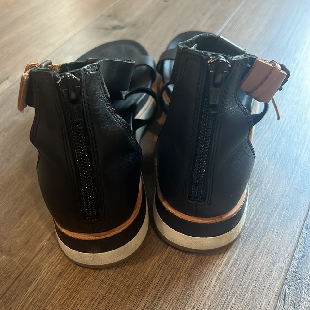 Merrell Sandals - Picture 3 of 7